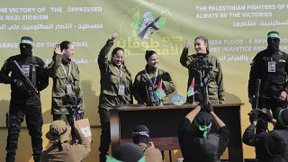 Hamas releases four Israeli soldiers in prisoner swap