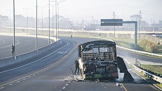 South Africa: transport strike paralyses Cape Town, three dead