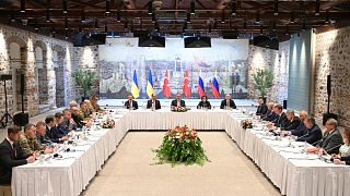 Russia and Ukraine fail to agree to ceasefire in first direct talks